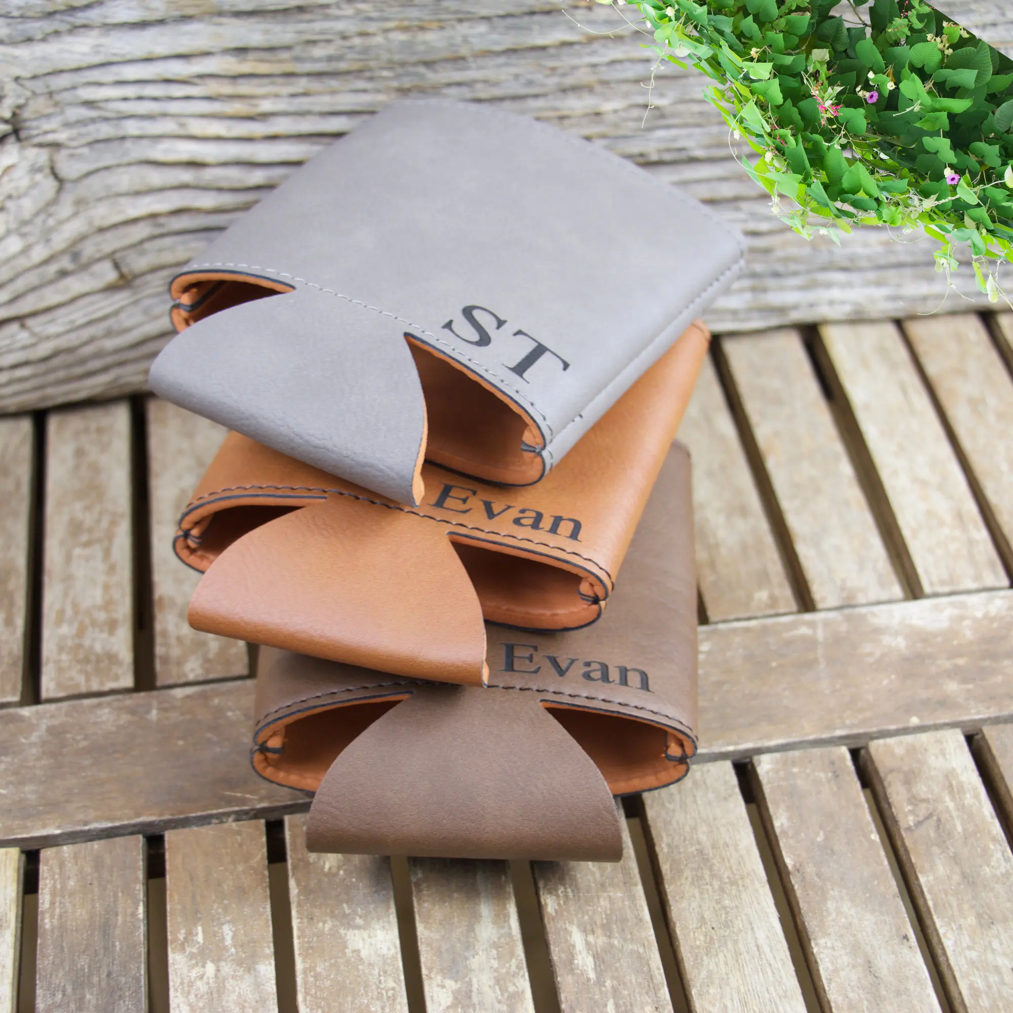 Custom Logo PU Leather Stubby Holder Sleeve Beer Can Holder