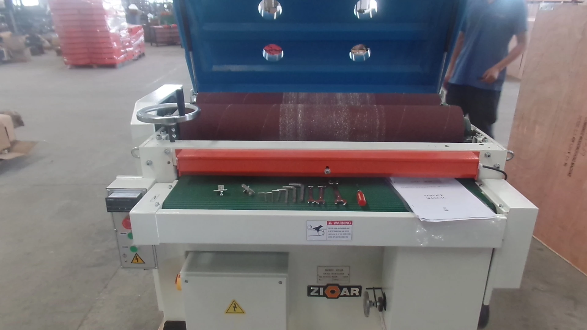 Шлифовальный станок для деревообработки SD369 шлифовальный с двумя барабанами мебели 920 мм