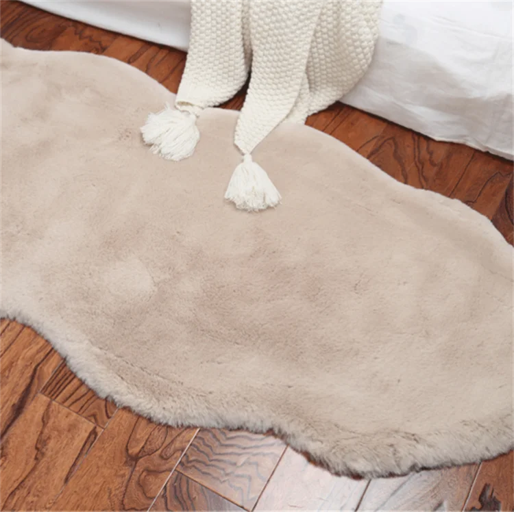 Click Sustainable ECO Friendly Rug Tiger Shape Rug Indoor Ultra Soft Faux Fur Synthetic Sheepskin Rug