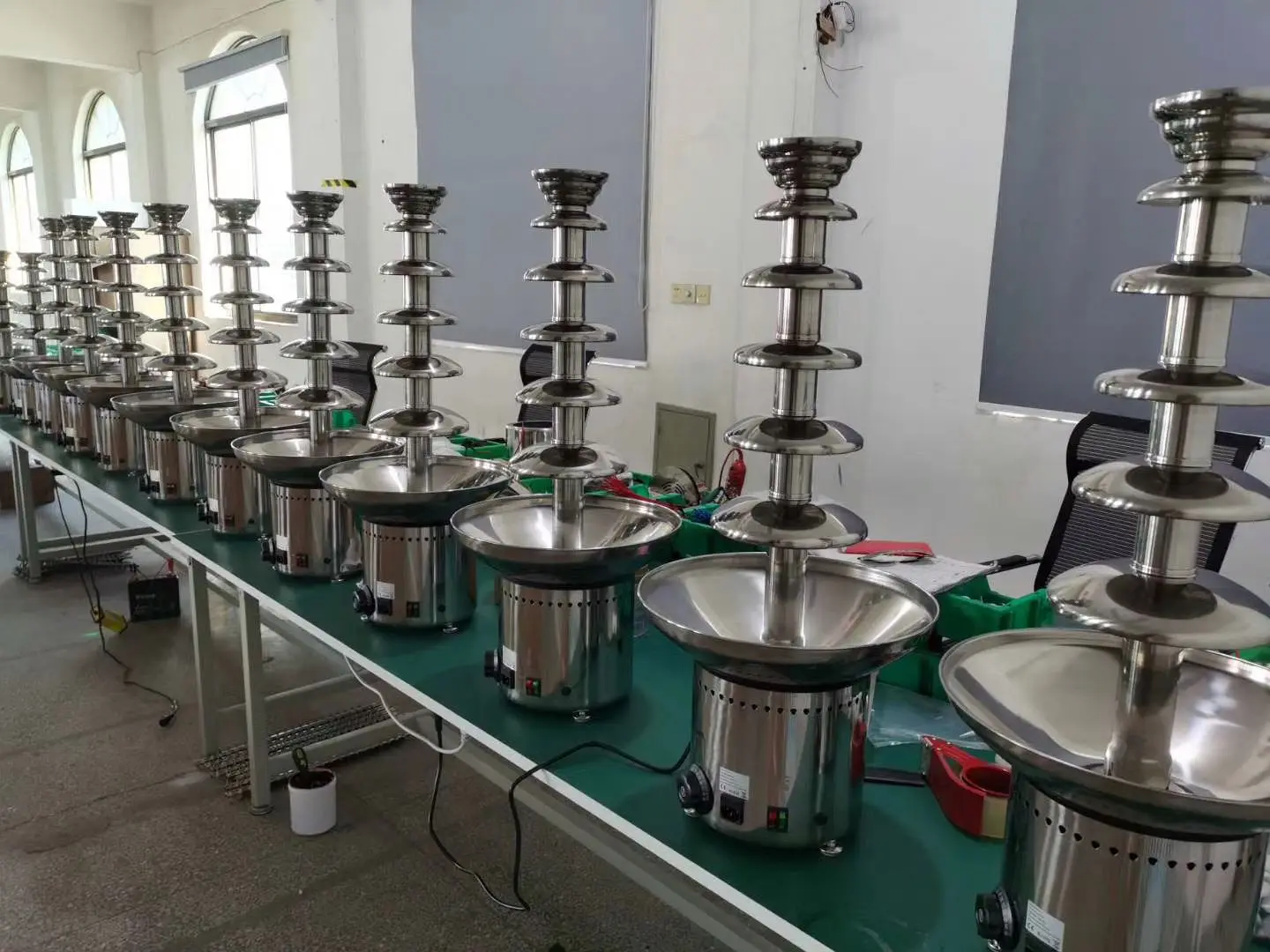 Professional Stainless Steel Electric Chocolate Fountain Machine for  Commercial Hotel Big Party Use