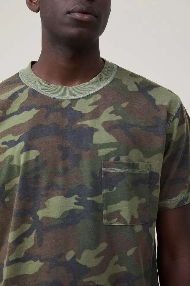 OEM Casual Style Camouflage T-shirt For Men Round Neck Pocket Shirts Battle Fatigues Cotton Top