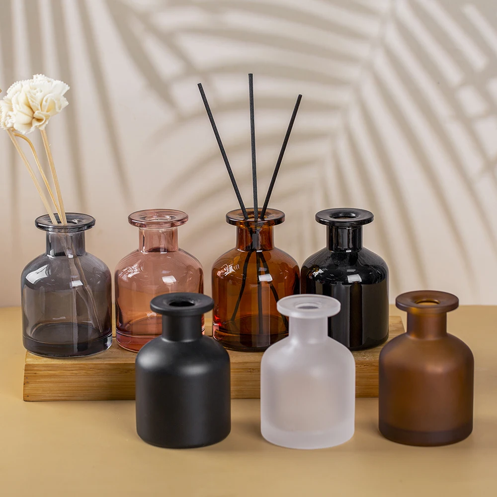 High end frosted custom 200ML Round Glass Bottle Reed Diffuser for holiday gifts