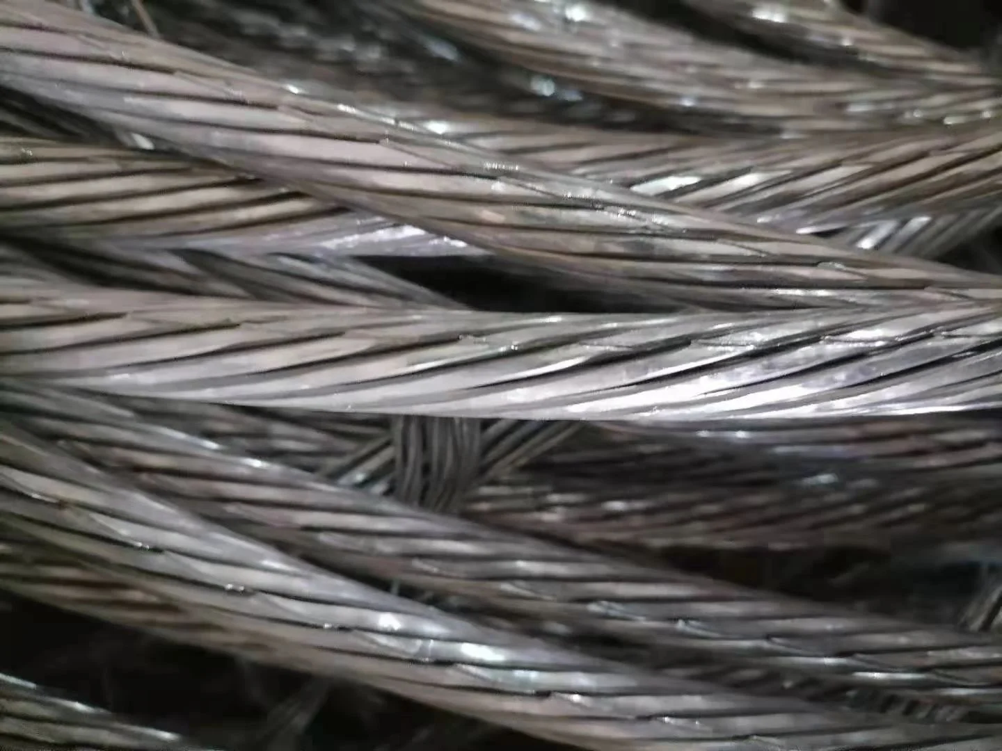 Aluminum 6063 scrap and Aluminum Wire Scrap 99.9% for sale