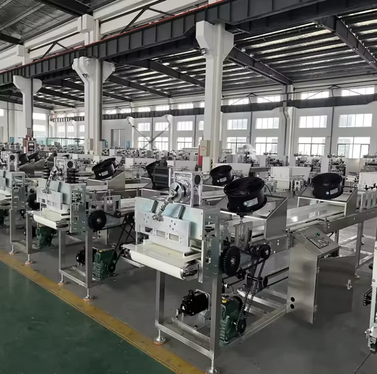 Snack foods machine automatic cut and forming machine cereal bar forming machine