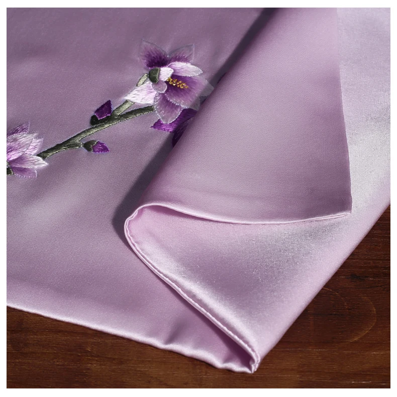 
100% embroidered mulberry silk handkerchief 