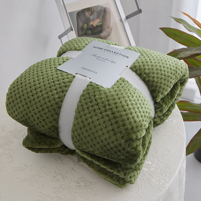 Wholesale New Design Popular Durable Plush Blanket Foldable Outdoor Travel Airplane Sofa Bed Throw Blankets