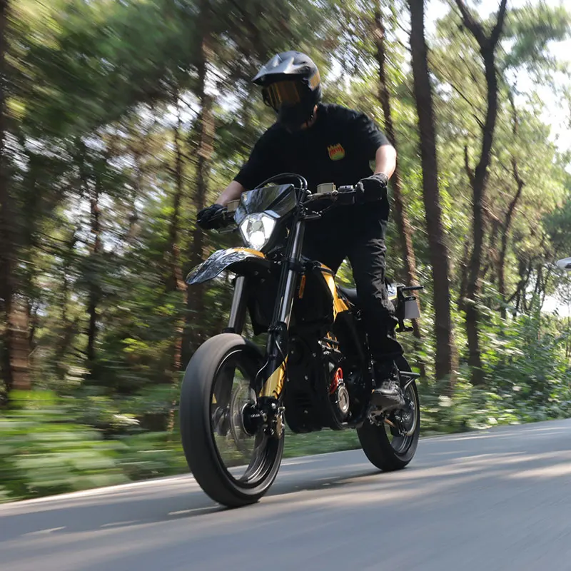Новейший дизайн электрический мотоцикл surron strom bee 104 В мотор велосипед скутер 55AH с мощностью двигателя 22500 Вт