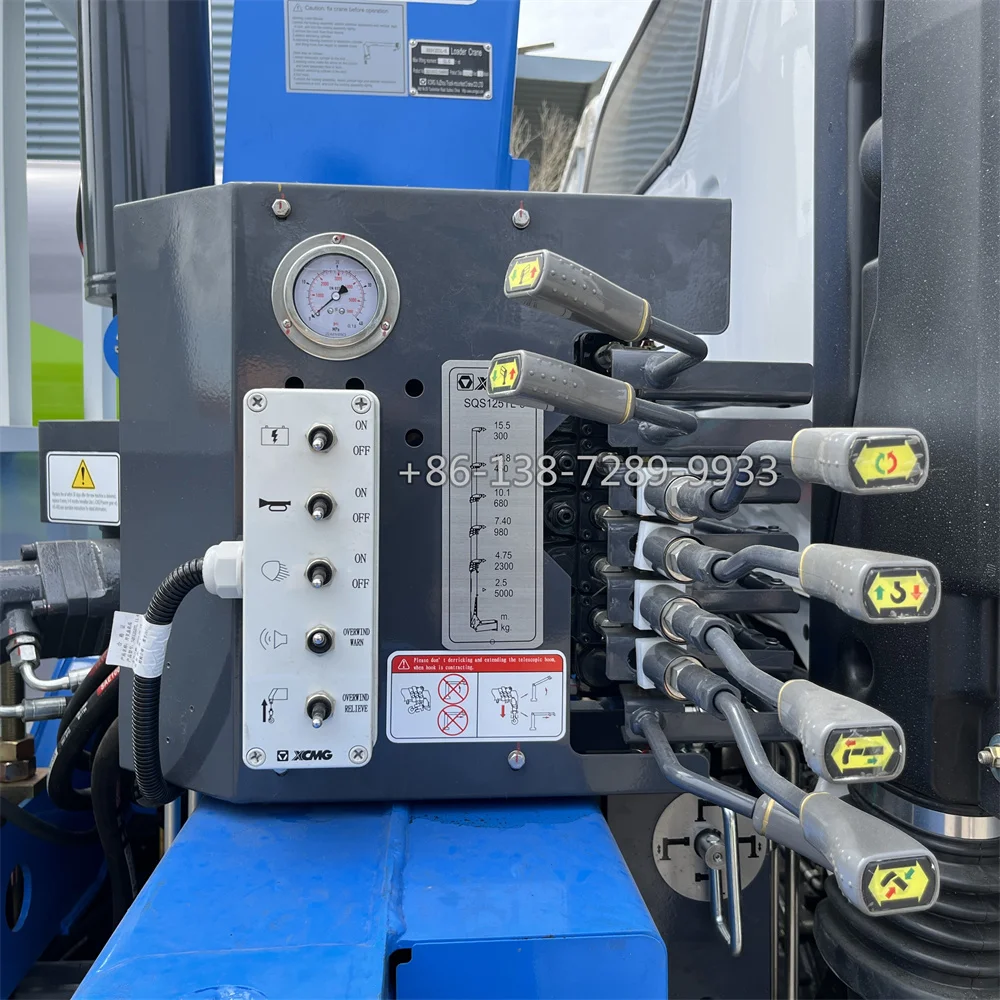 Japan Truck Mounted Cranes 4x4 4x2 4ton 5 tons Straight telescoping boom Arm Crane Truck