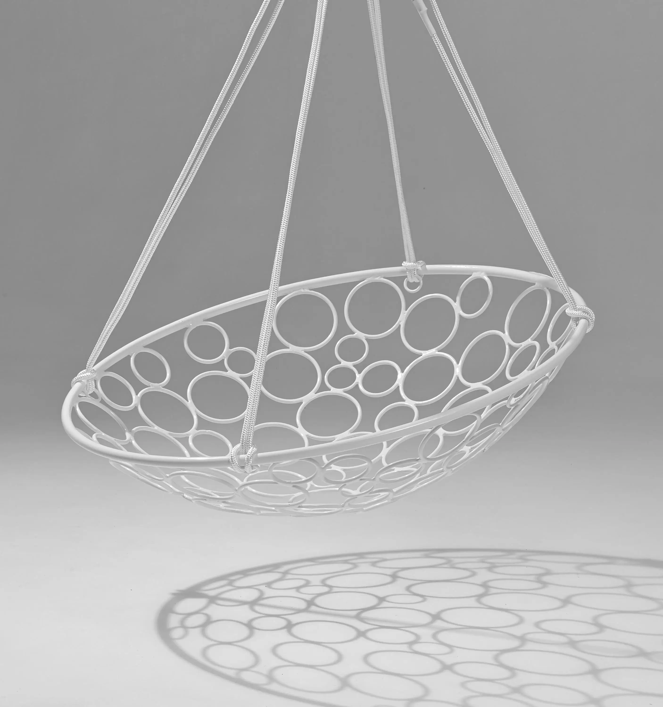 Modern Hanging  Basket Circle Swing For Your Home And Garden