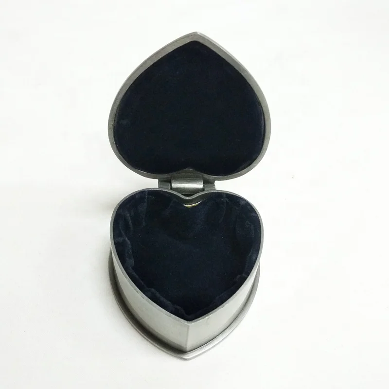 Pretty rose heart-shaped metal jewelry box in pewter plated