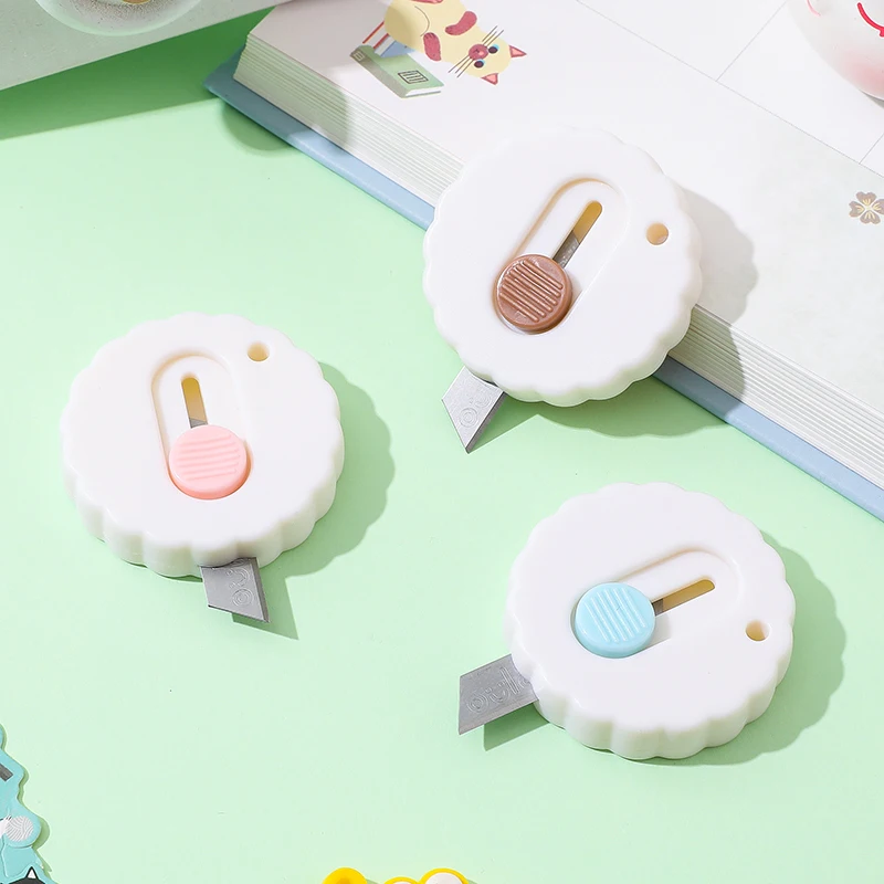 OULE Cute Office Supplies Portable Knives Round Bear Utility Knife