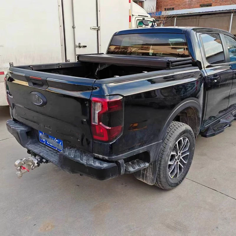 Pickup Truck Aluminum Tonneau cover Tundra Retractable Roller Lid Truck Bed hard tri-folding cover FOR NAVARA NP300