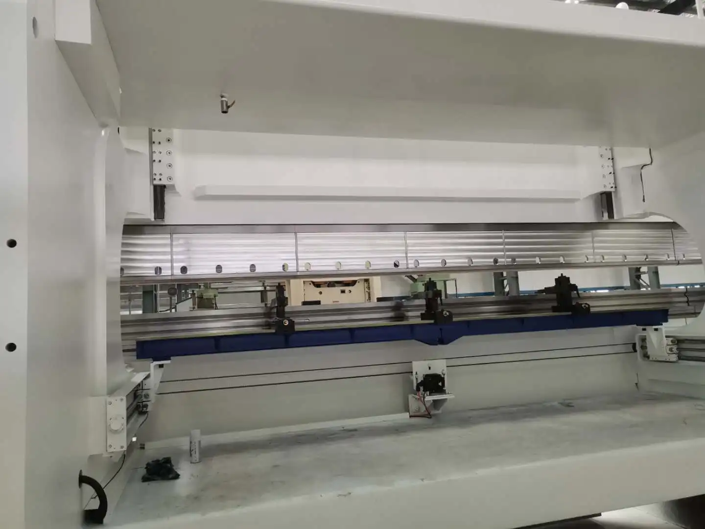 2-Wd67k 400T X 6000MM Hydraulic tandem press brake machine 12 meters metal sheet plate bending machine price