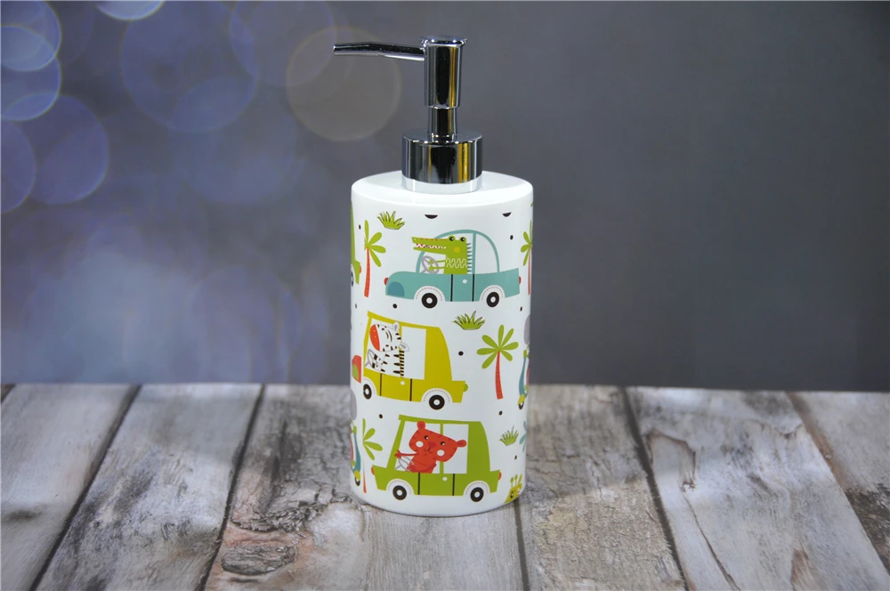 Ready to ship bathroom accessories Set four piece bath fittings for kids