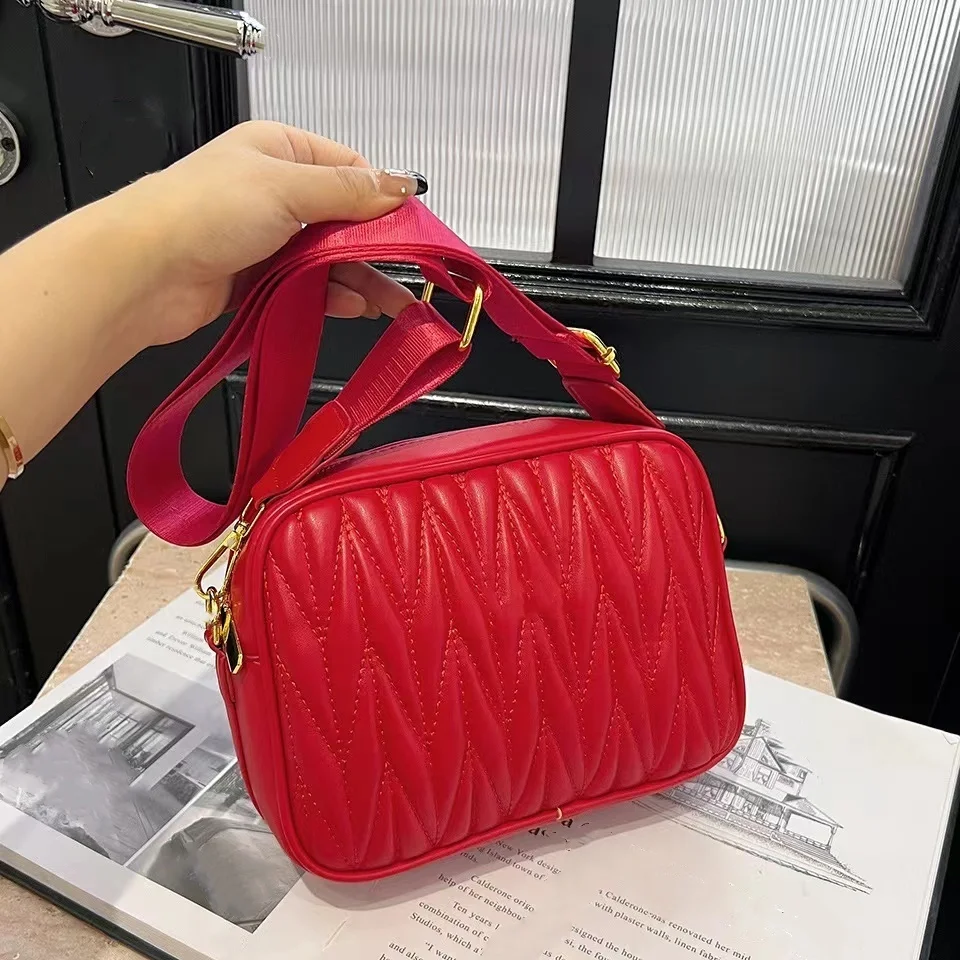 2024 new brand  Boston bowling bag  handbag fashion pleated square ladies crossbody bag Candy colors women`s shoulder bag luxury