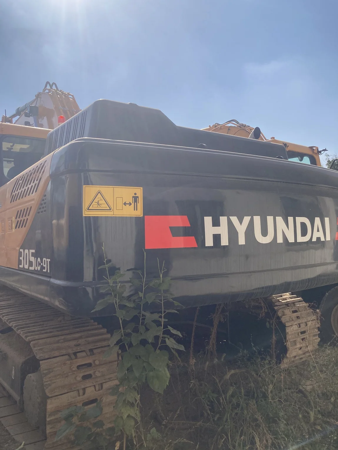 Great performance used 33 ton large crawler hydraulic Hyundai 350L excavators for sale