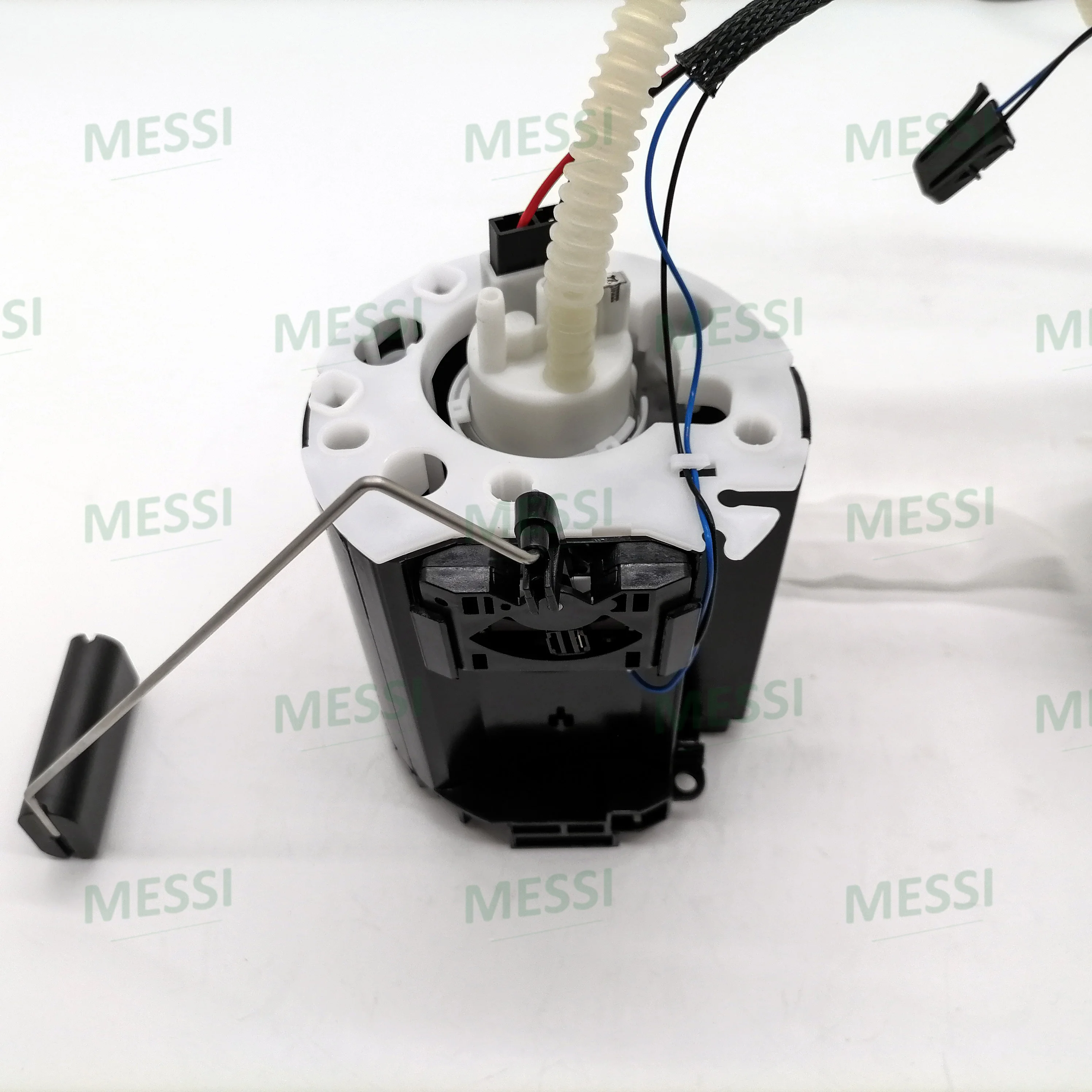 Fuel Pump LR038601 3.2L Si6 Petrol LR020016 LR010433 LR008219 LR005621 Fit for Land Rover Freelander 2 Auto Engine Parts LD11479