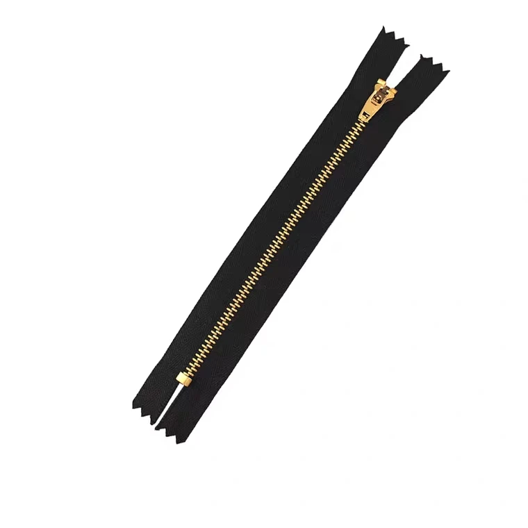 Manufacturer wholesale price #3 #5 #7 #8 #10 bag jacket metallic custom zippers custom color metal zipper roll zip for cloth