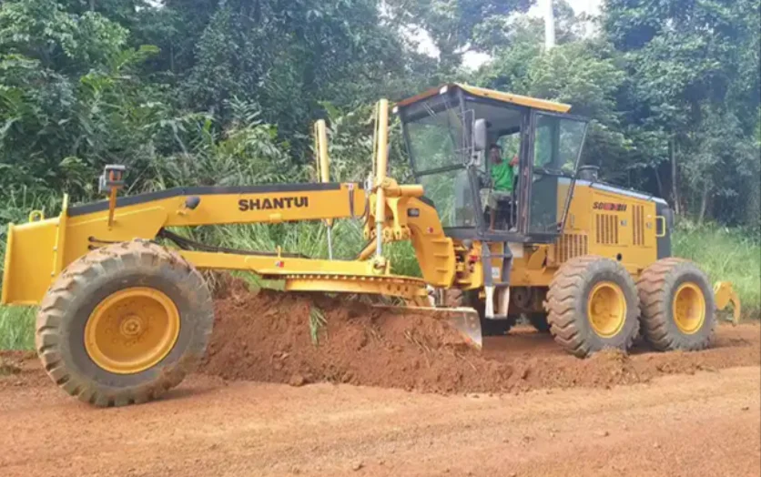 Strong Power Construction Equipment Motor Grader SG19-B6 with Spare Parts