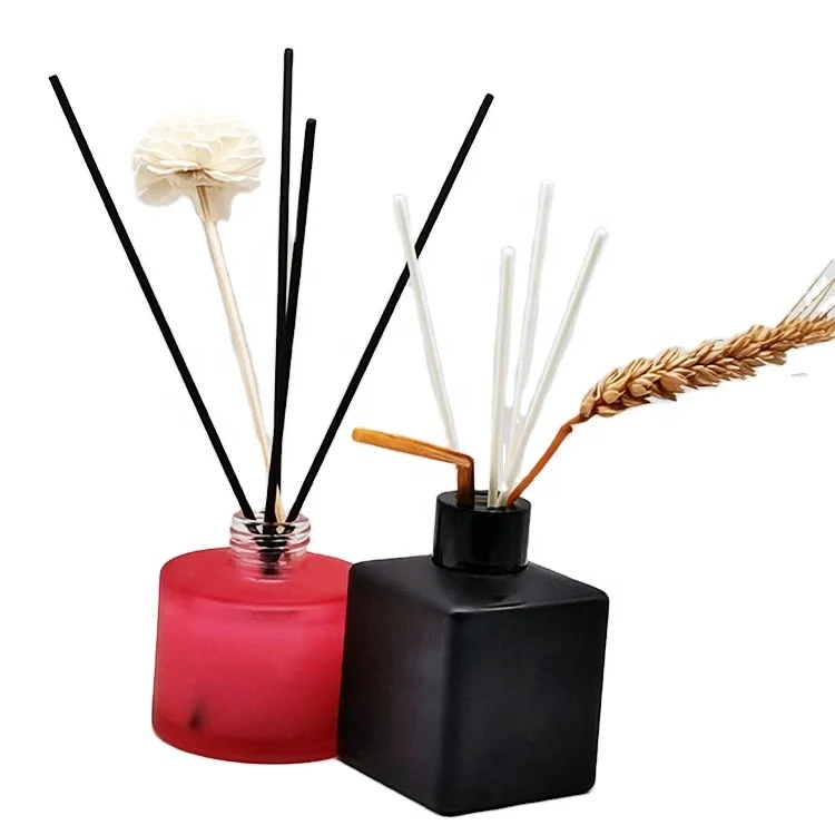 Custom Design Home Fragrance Reed Diffuser in Long-Lasting Scents Room Deodorizer for Home Office Hotel Car Decor