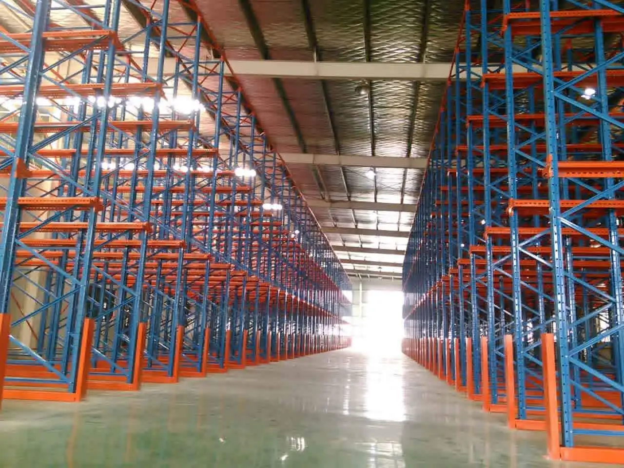 Durable In Use Automated Warehouse Pallet Storage System Radio Shuttle Racking System