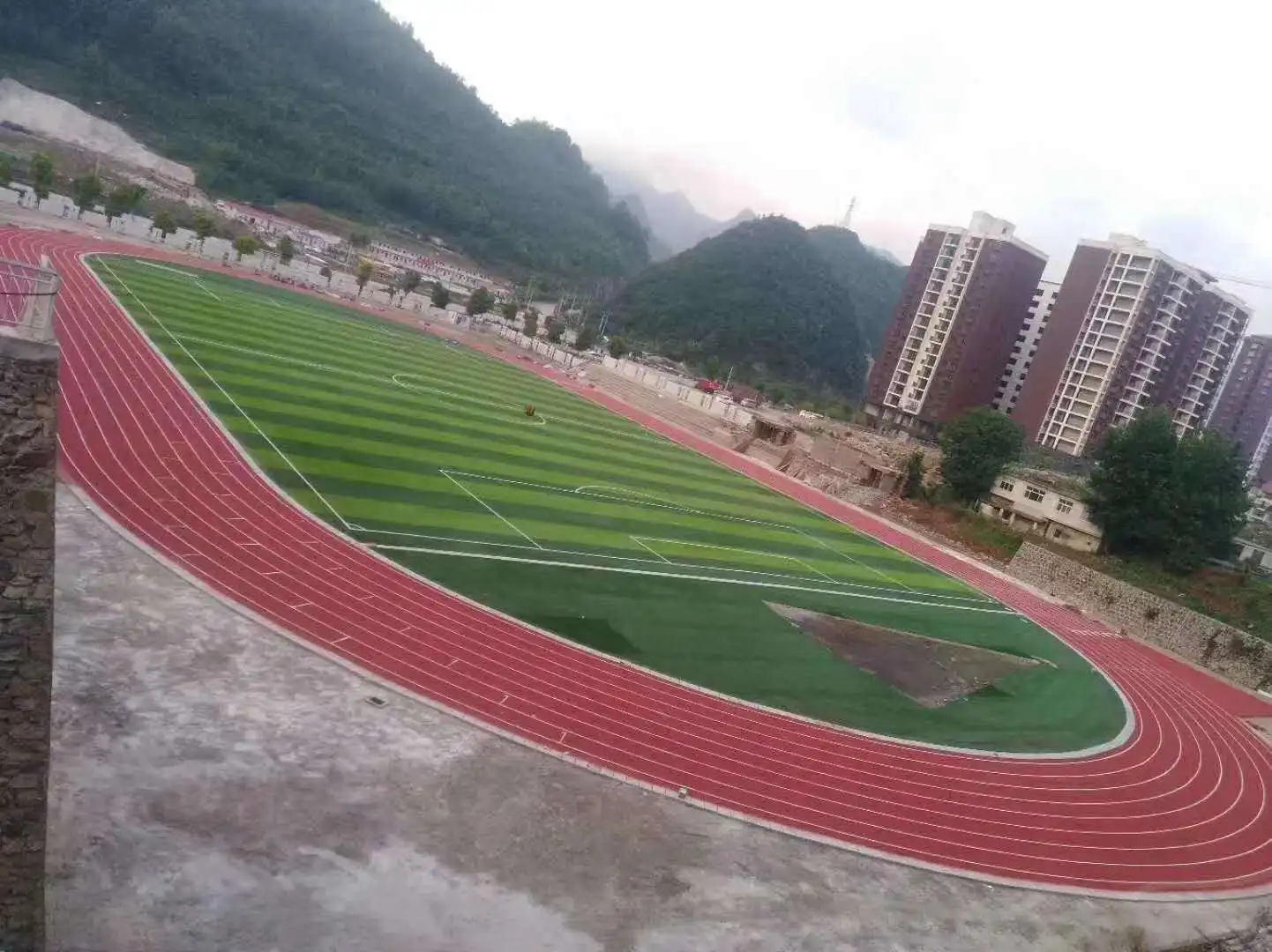 Polyurethane Glue Binders PU Binder for Rubber Tiles, Synthetic Track, Environmental Track