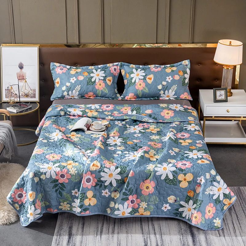 Hot Sale Floral Design Luxury Polyester Fabric Patchwork Bedding Kantha Quilts