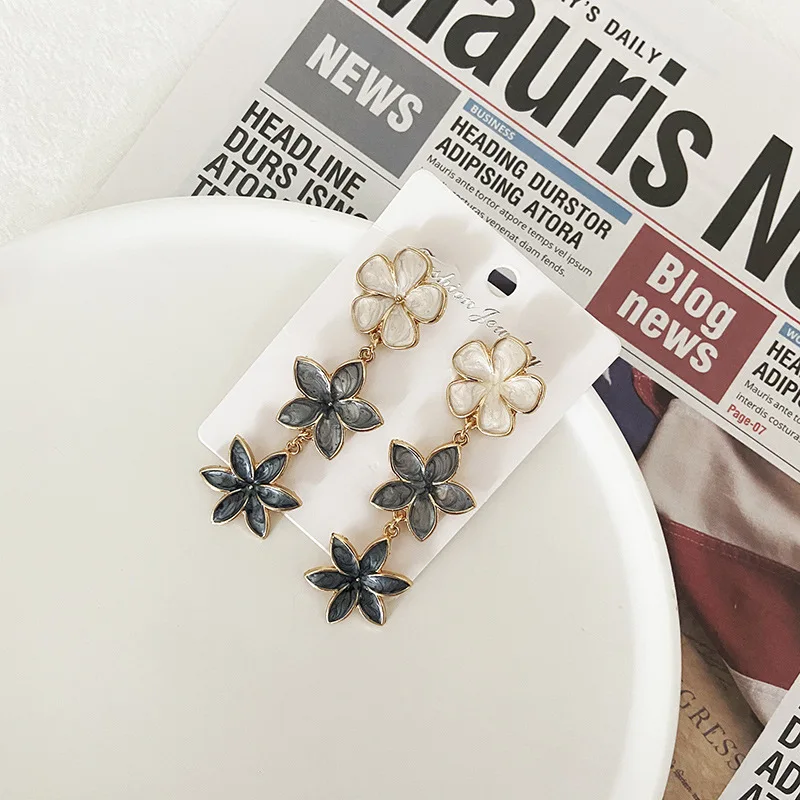 2022 New Popular Flower Shape Multi Colored Enamel Earrings For Women Gift