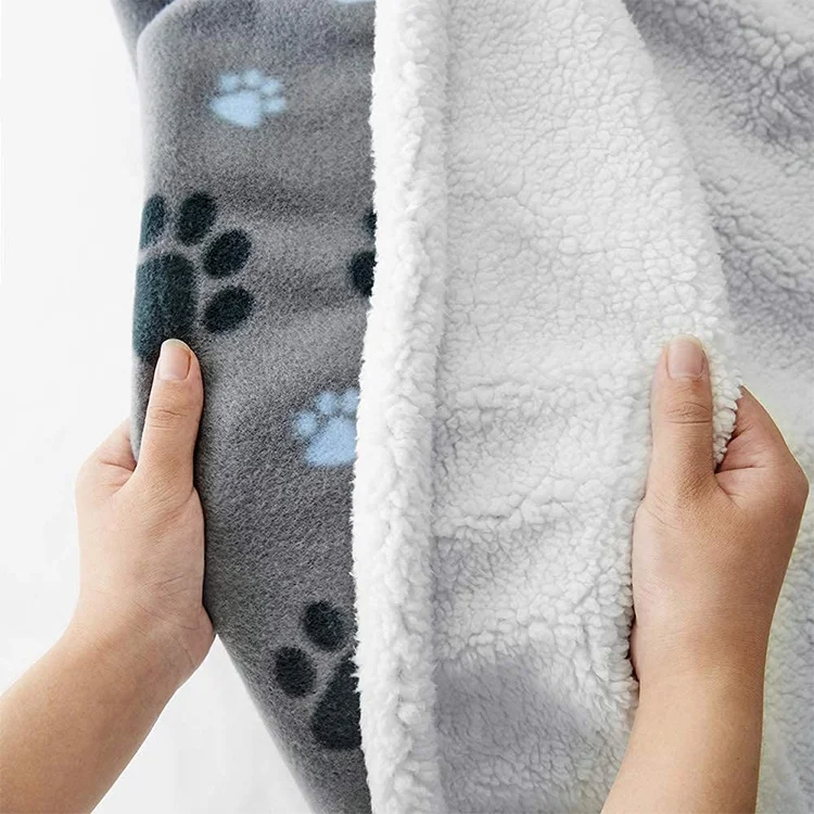 Wholesale paw printing flannel sherpa dog blanket pet blanket puppy blanket