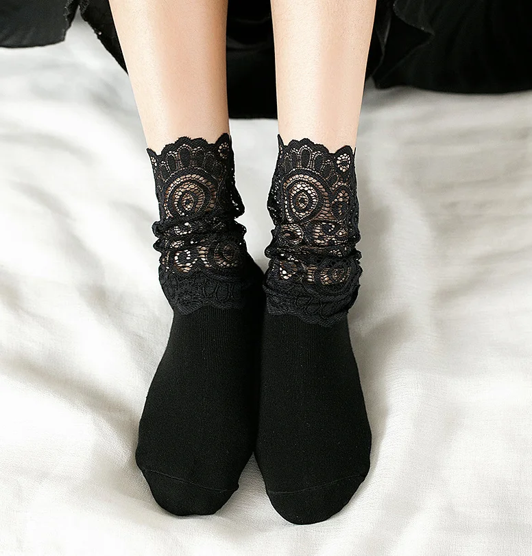 Beautiful Crystal Sheer Mesh Silk Transparent Korea Sheer Ankle Lace Socks For Women