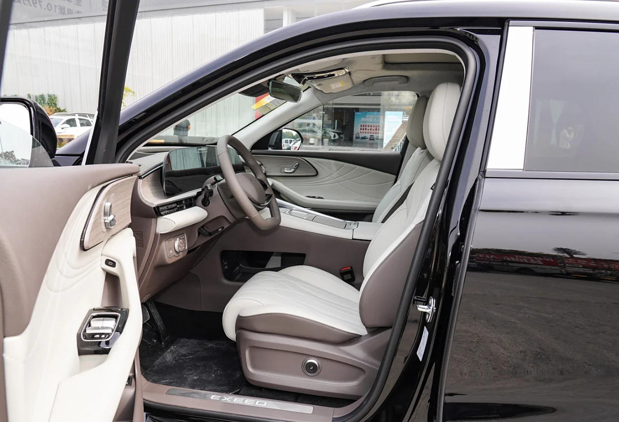 Xingtu Yaoguang C-DM 2025 1.5T Max Hybrid Turbo Electric SUV/Sedan Four-Wheel Drive Automatic Gearbox Left Steering Sales Model