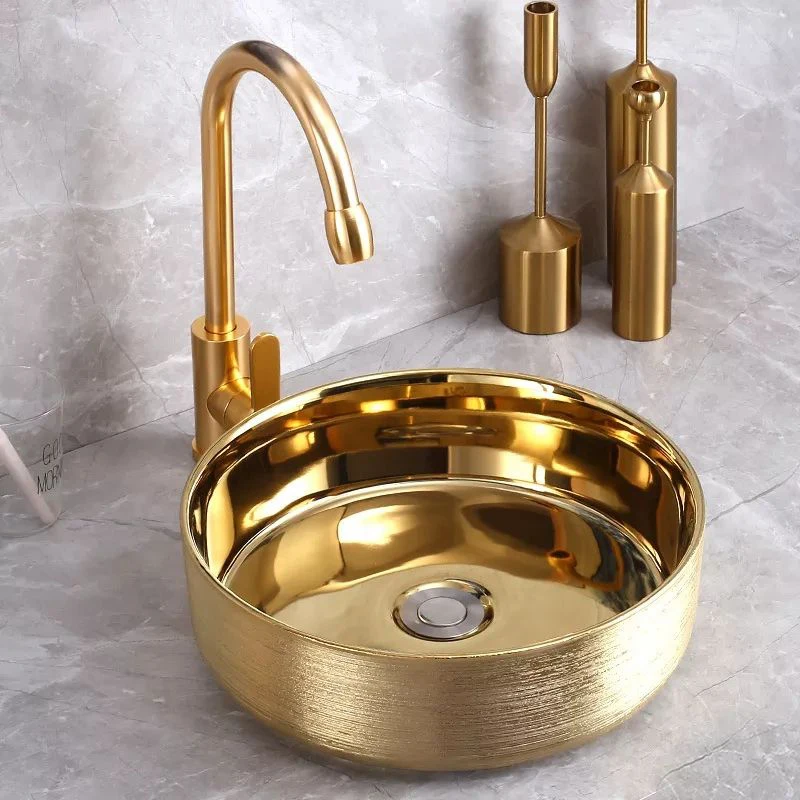 China Designer Luxury Colorful Sanitary Wares Electroplated Counter Bowl Wash Basin Bathroom Sink Art Basin