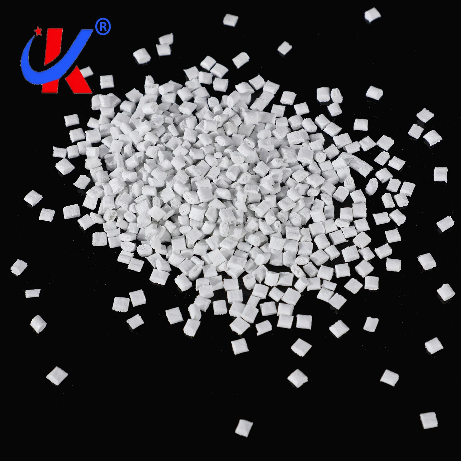 Manufacturer Engineering Plastic PBT 30% Glass Fiber Filled PBT GF30 Granules PBT GF15% Plastic Pellets