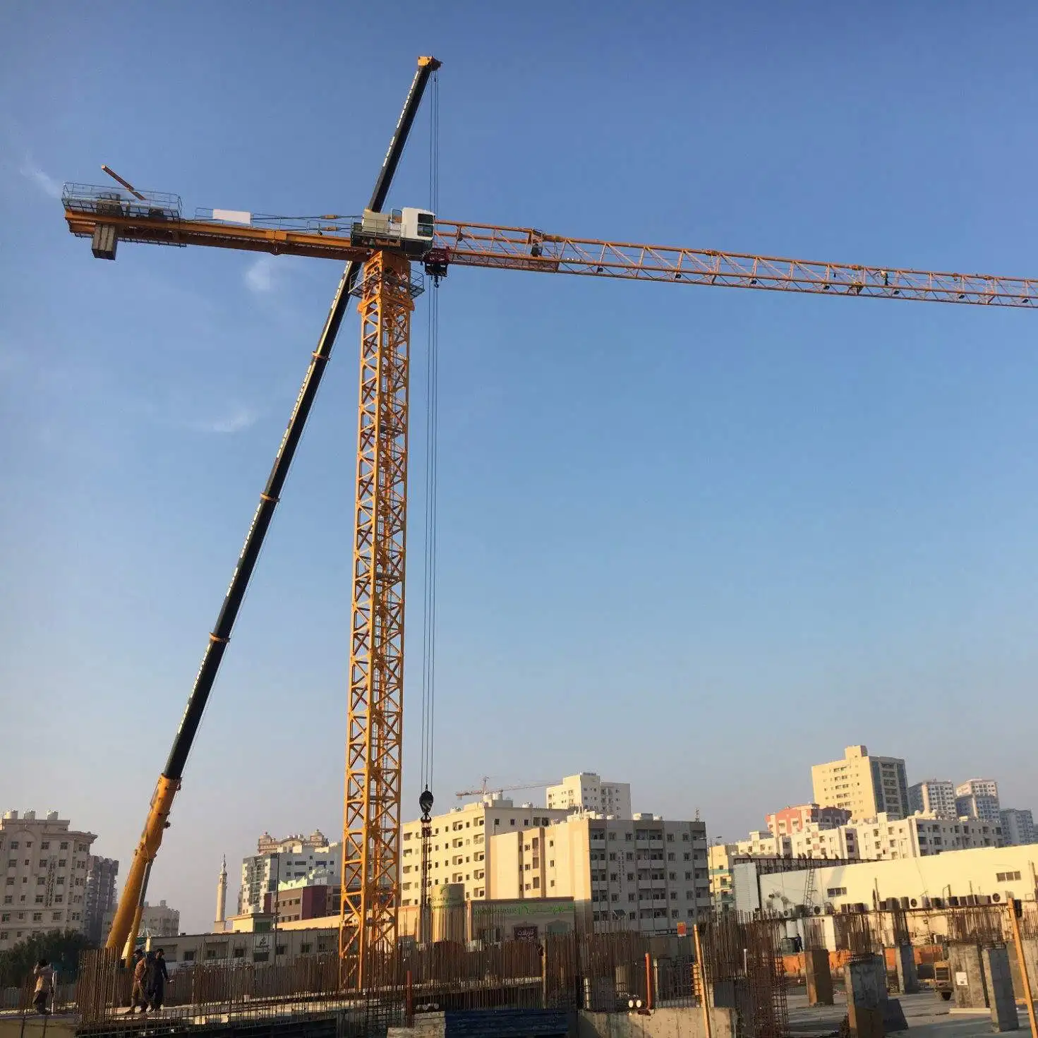 Башенный кран ручные сигналы подержанные башенные краны XGT280A в Дубае