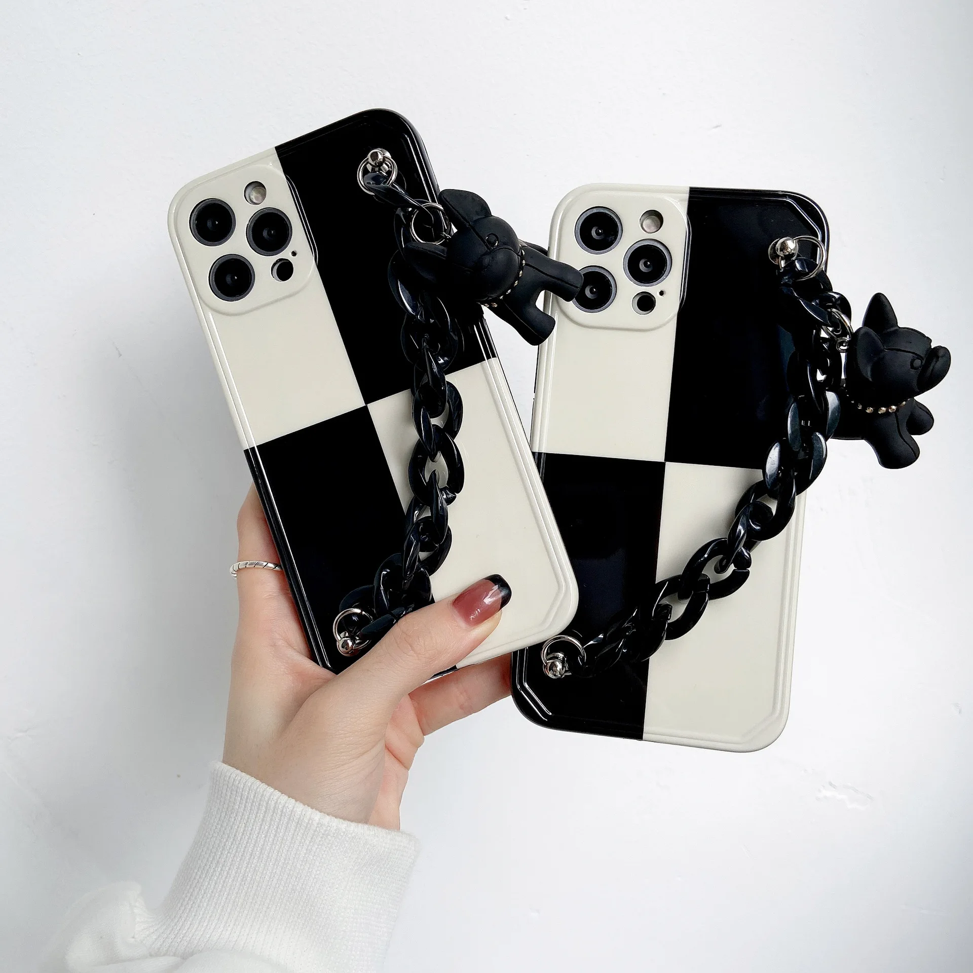 Drop shipping OEM ODM For iphone 13 12 11 pro max XR XS case Bulldog bracelet phone case