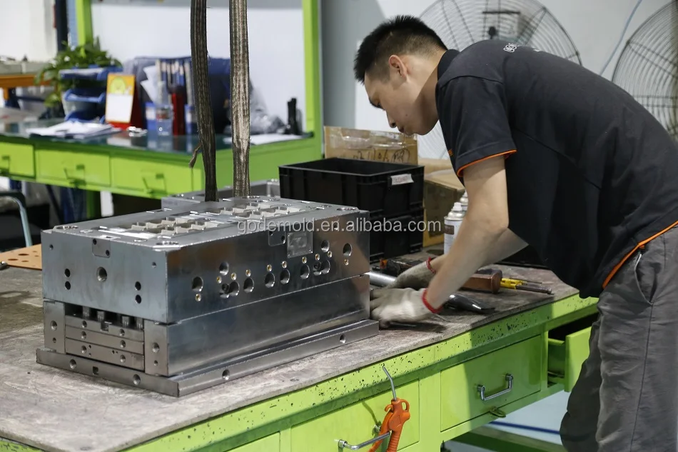 One-step injection mold factory plastic automatic vertical injection molding for mini injection molding machines