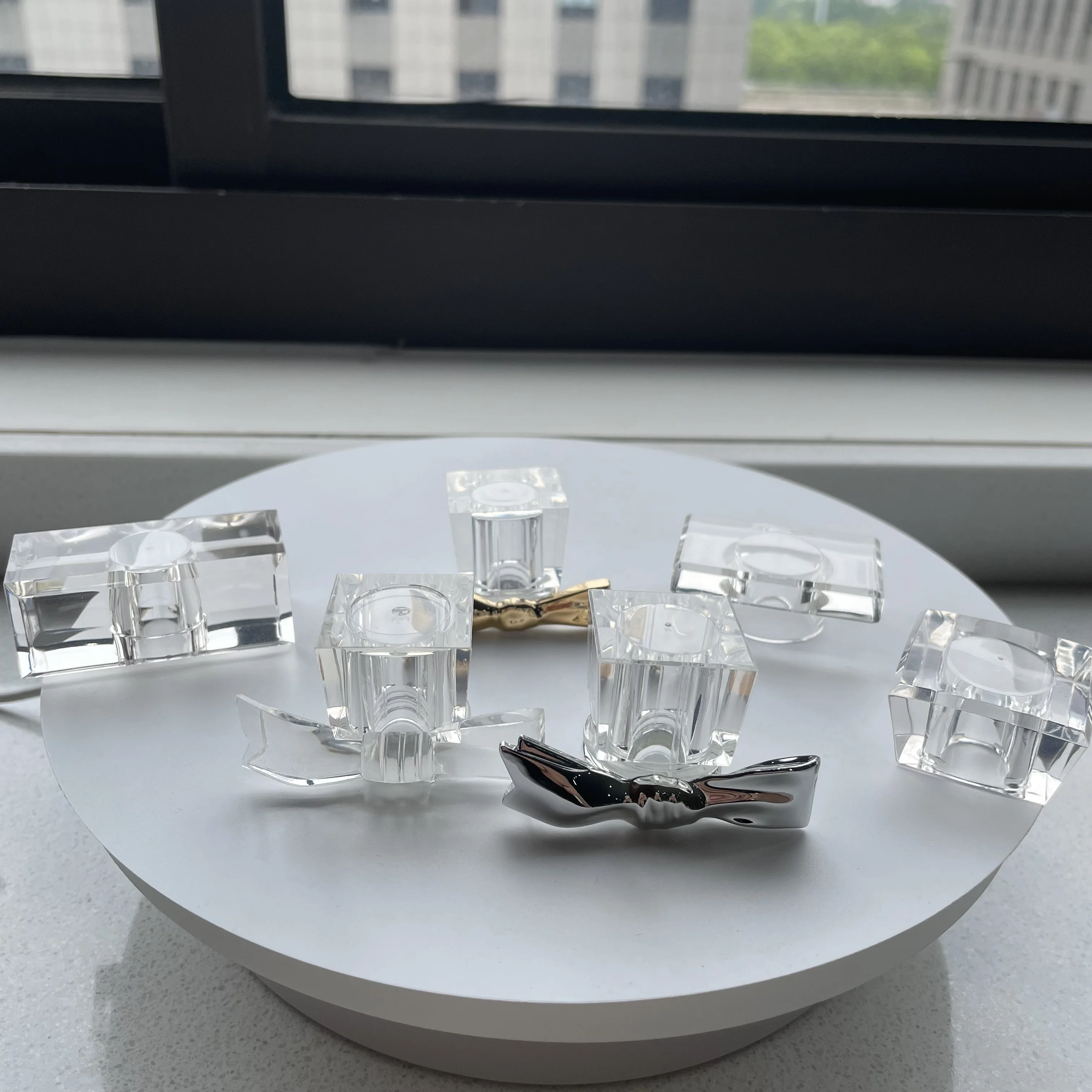 Perfume cap manufacturer custom logo luxury aluminum marble crown metal gold crimp bottle lid magnetic zamac perfume cap