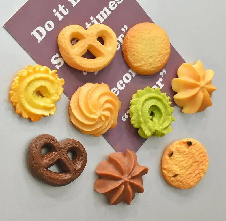 Creative simulation Korean ins Cookie refrigerator magnet cute food cookie magnetic decoration message board refrigerator magnet