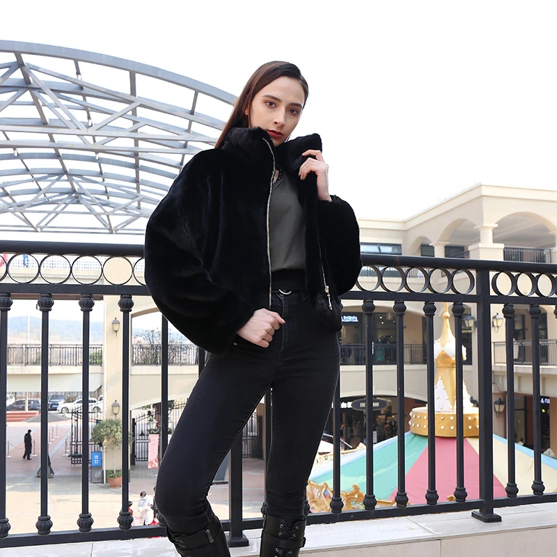 Honourable Long Sleeve Cheap Price Woman Fashion Winter Genuine Black Mink Fur Coat