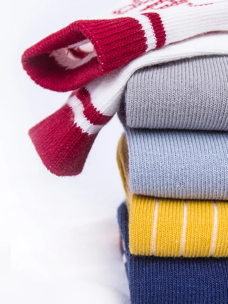 
New trendy 2020 kid socks lovely little bear jacquard socks for boys girls mid cut soft cotton socks 5 pairs a set wholesale 