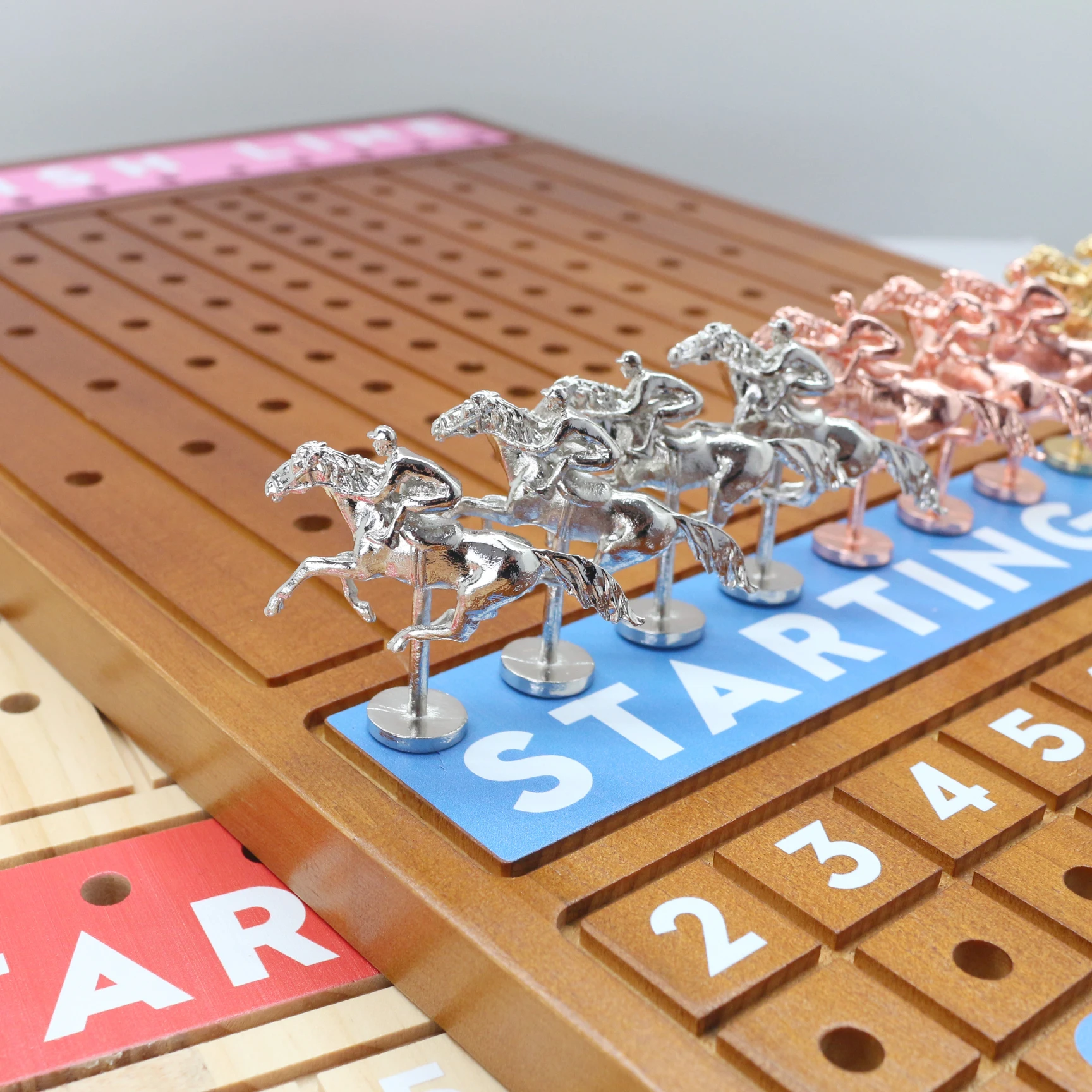 Wood Metal Horses Thickened Finish LINE with Dice Cards Chips Family Tabletop Game Night Horseracing Game Horse Race Board Game