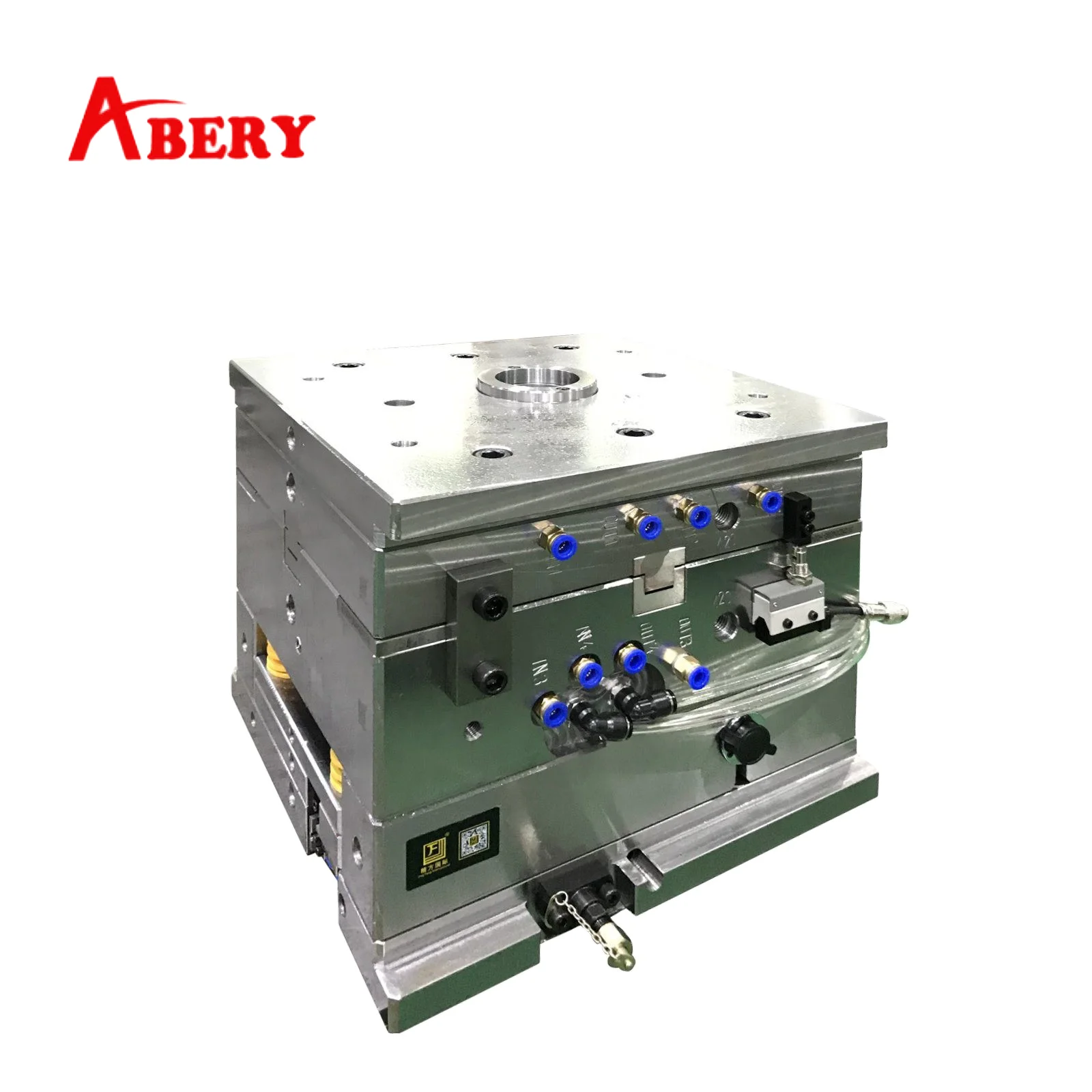 Пластиковая форма для литья под давлением и транспортного средства пипетки