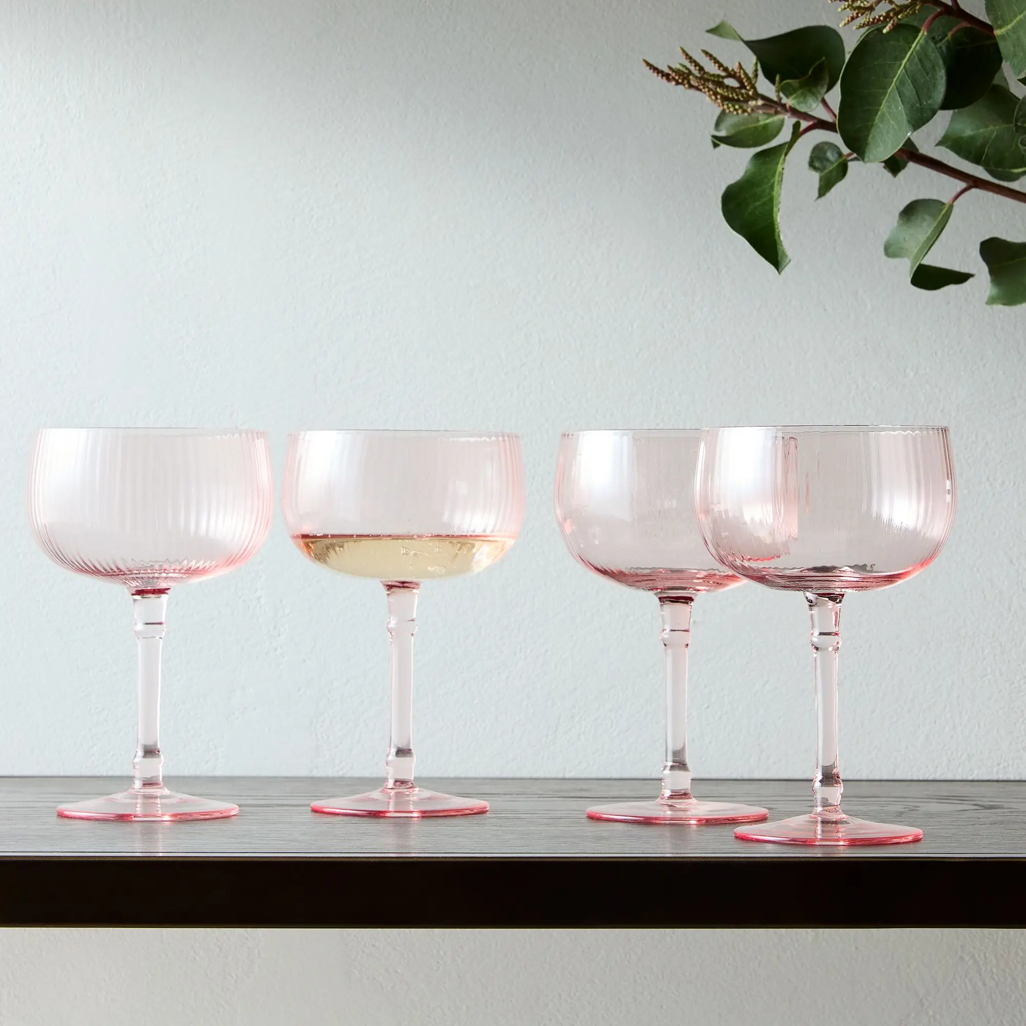 Top Seller 2023 Vintage Ribbed Wine Glasses Set of 4 Esme Fluted Wine Glasses Set of 6 Clear/Pink/Grey/Smoke Wine Glass