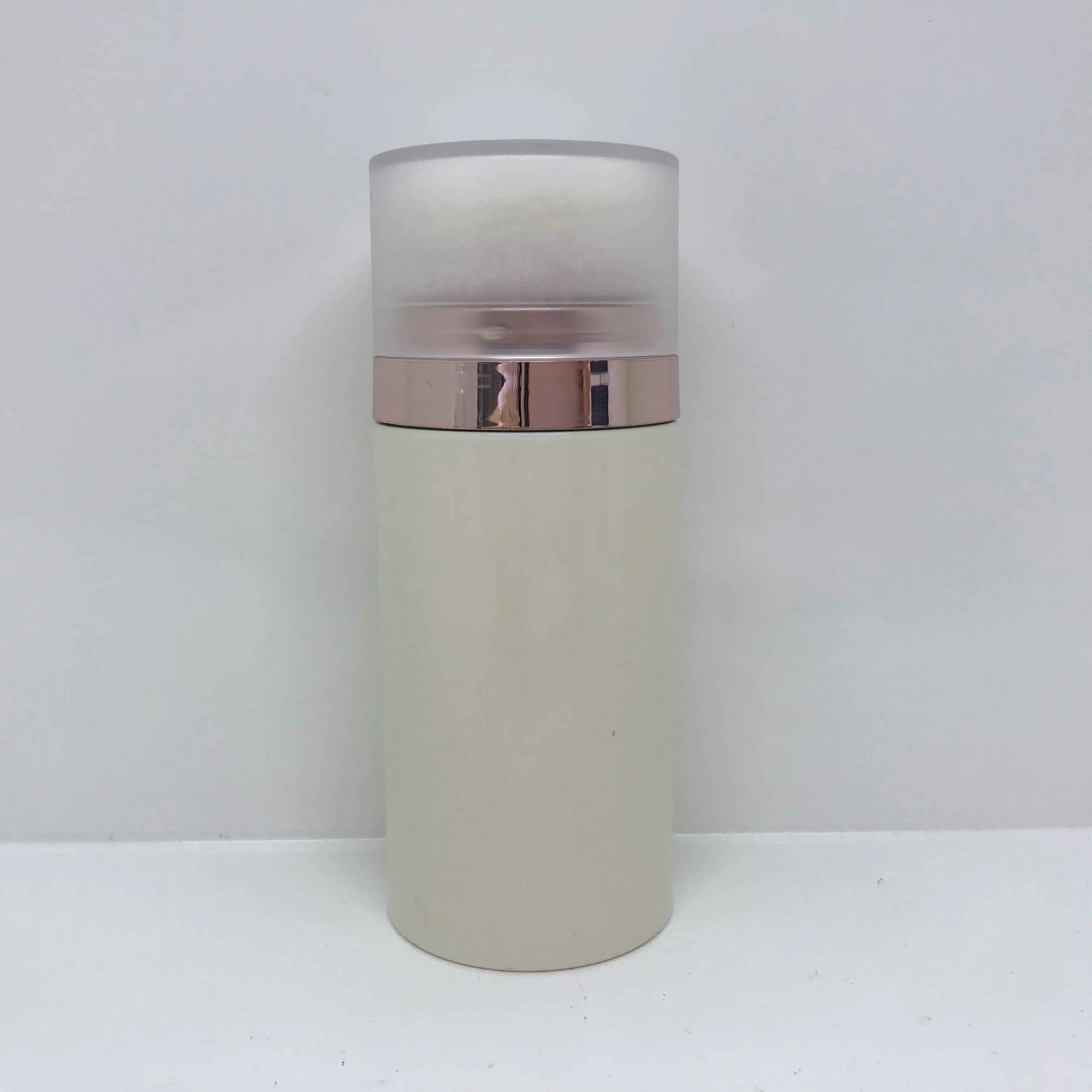 Fluffy bottle for powder with puff loose powder empty powder bottle container 8.5g