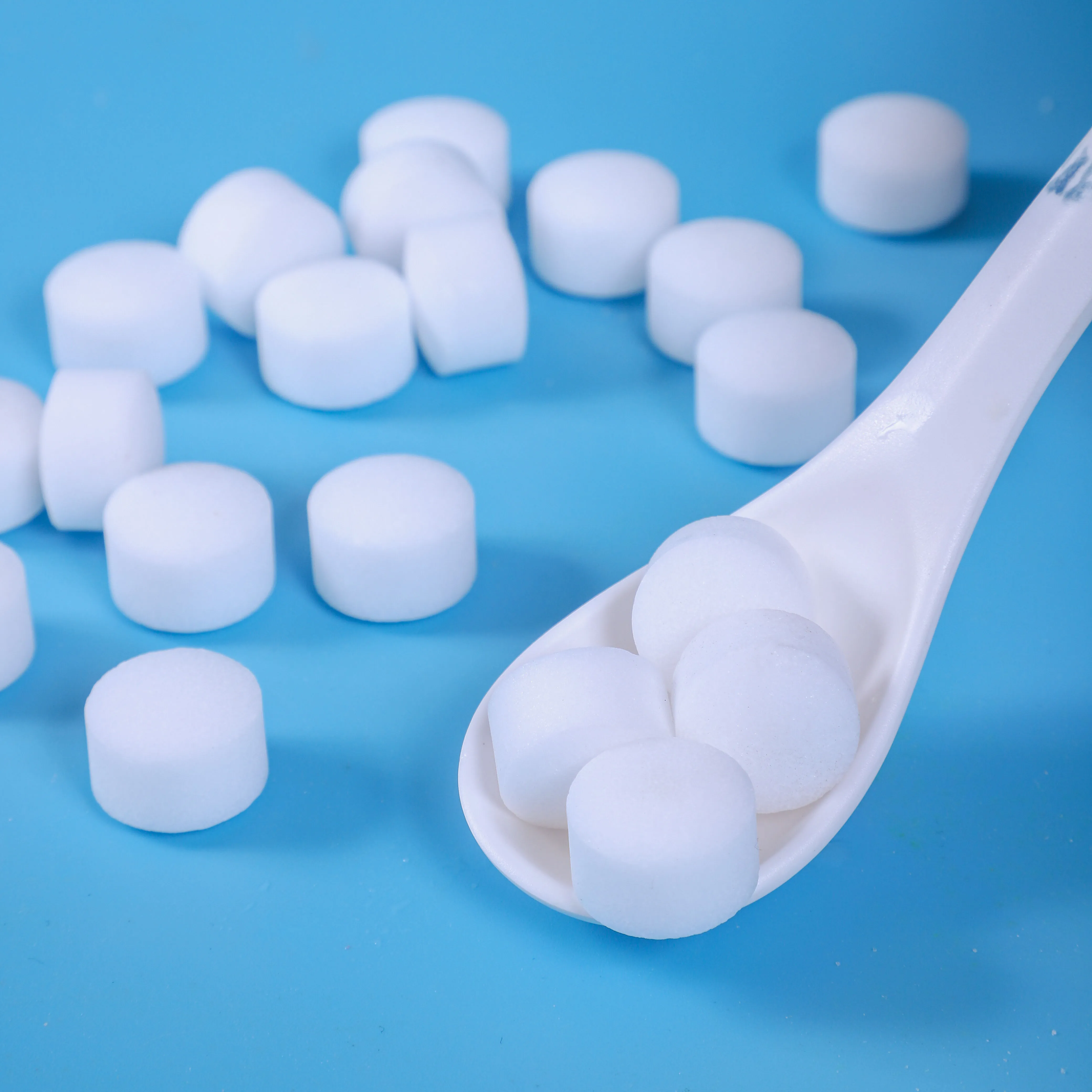 chemicals manufacturer supplying kind of cationic/ ationic/ nonionic polyacrylamide flocculating agent