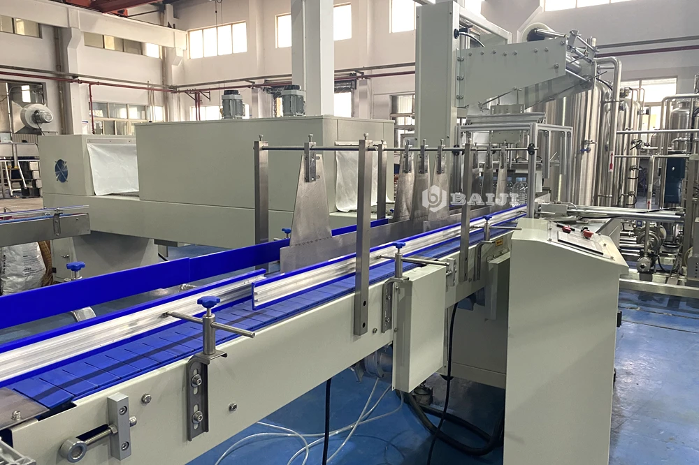 Automatic small bottle monoblock 3in1 concentrate juice filling and capping machine