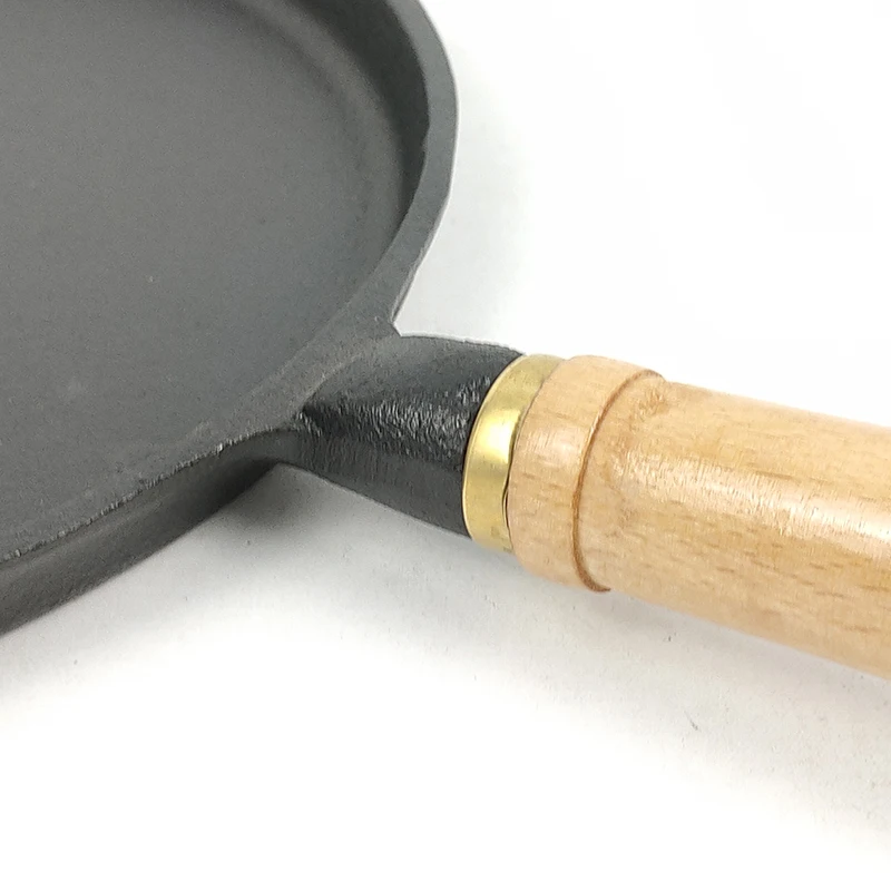 Non Stick Kitchen Cookware Set Cast Iron 9 Inch Crepe Pan Cast Iron Pan with Wooden Handle