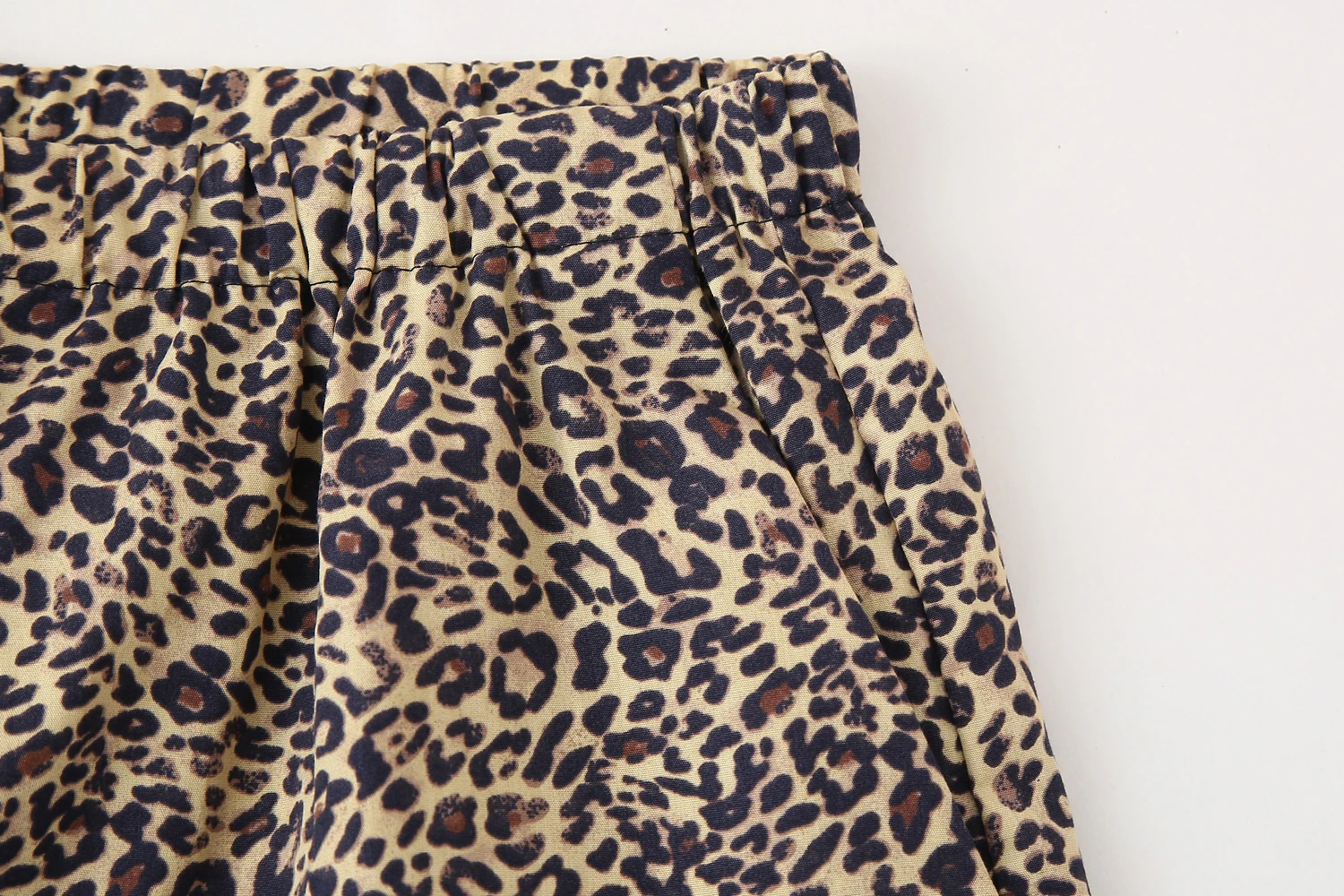 Drawstring waist animal print multi color hot sale casual fashion summer shorts for women