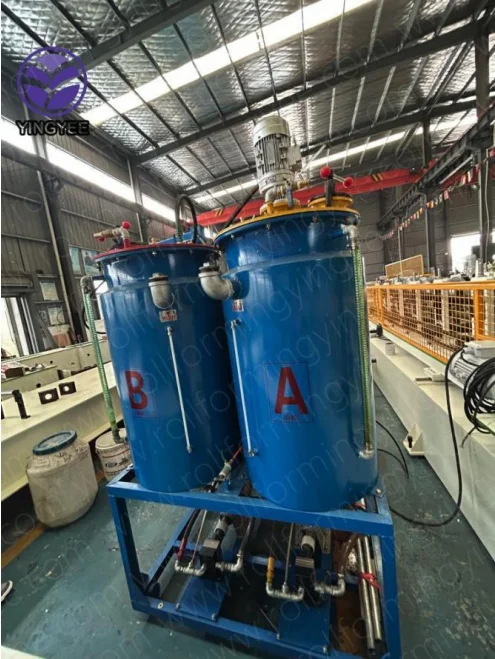 Automatic 55 mm PU roller shutter door roll forming machine with long service life