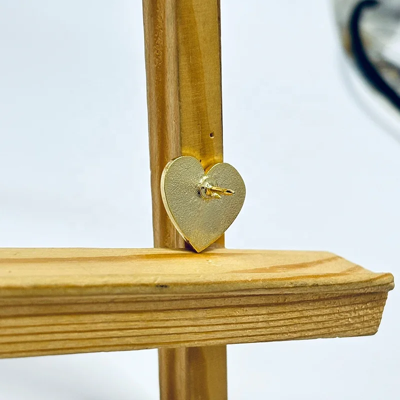 Lifeng Manufacturer Custom Heart Shape Soft Enamel Metal Lapel Pins Hard Enamel Pins with Glitter for Creative Gifts